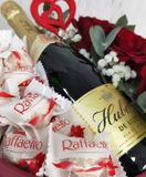 Originálny flower box červených ruží so šampanským