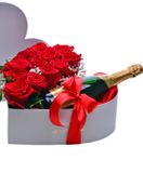 Kvetinový box srdce so šampanským 